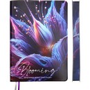 Ежедневник недатированный "deVENTE. Blooming" A5 (145 ммx205 мм) 320 стр, белая бумага 70 г/м2 с цветным срезом, печать в 2 краски, мягкая обложка из искусственной кожи, цветная печать, перфорация, закругленные уголки, 2 ляссе, в термоусадочной пленке, фиолетовый цветок 2334623