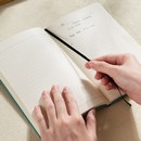Ежедневник Deli фA5 210х143мм искусст. кожа 96л линейка мягкая обложка оранжевый EN126LORANGE